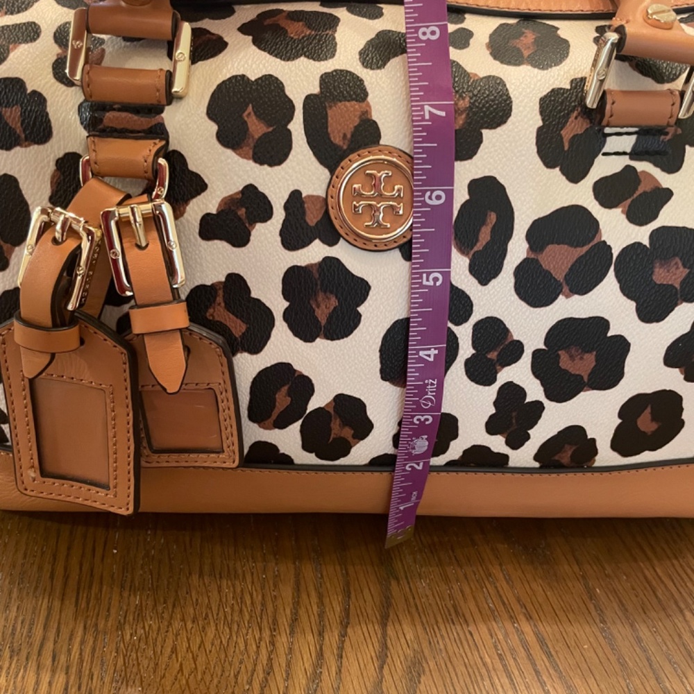 Leopard Tory Burch Purse - Picture 13 of 14